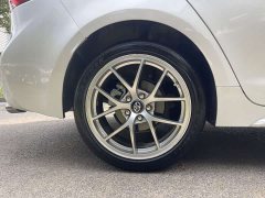 Toyota Corolla 1.8L CVT Luxury - ფოტო 19