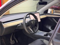 Tesla Model Y Rear-Wheel Drive - ფოტო 10