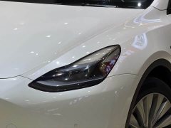Tesla Model Y Rear-Wheel Drive - ფოტო 3