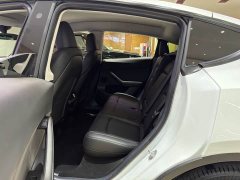 Tesla Model Y Rear-Wheel Drive - ფოტო 6