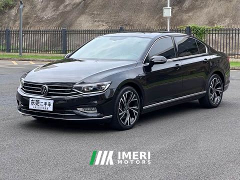 2022 Volkswagen Magotan 330TSI DSG 30th Anniversary Edition