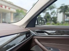 BMW 5 Series 525Li Luxury Package - ფოტო 15