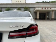 BMW 5 Series 525Li Luxury Package - ფოტო 17