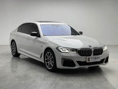 BMW 5 Series New Energy Facelift 535Le M Sport Package - ფოტო 3