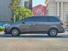 Buick GL8 Land Business Class Smart Edition - ფოტო 6