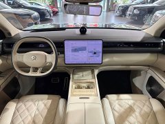 NIO ES8 2026 Six-Seat Executive Signature Edition - ფოტო 14