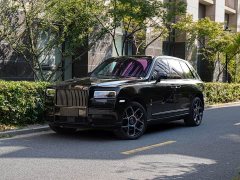 Rolls-Royce Cullinan Black Badge - ფოტო 1