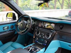 Rolls-Royce Cullinan Black Badge - ფოტო 14