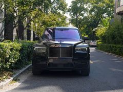 Rolls-Royce Cullinan Black Badge - ფოტო 3