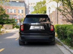 Rolls-Royce Cullinan Black Badge - ფოტო 5