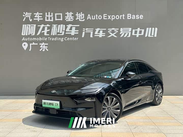 Toyota Platinum Wisdom 7 700 Max - автомобиль из Китая