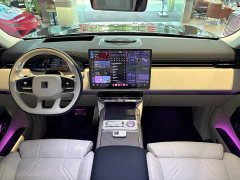 Zeekr Geely Zeekr 9X 2025 Hyper Edition 70kWh Six-Seater - ფოტო 15