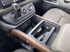 Land Rover Defender 2022 110 P400 Dark Edition - ფოტო 15