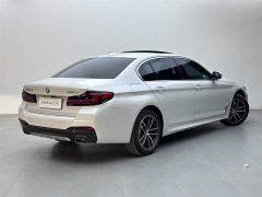 BMW 5 Series 525Li M Sport Package - ფოტო 4