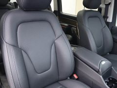 Mercedes-Benz V-Class 2022 V 260 L Long Wheelbase Luxury Edition - ფოტო 10