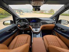 Mercedes-Benz Vito 2023 2.0T Elite 7-Seater - ფოტო 6