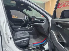 Toyota Crown Land Cruiser Crown Venza 2.5L HEV AWD Premium - ფოტო 8