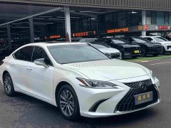 Lexus ES 2022 300h Excellence Edition - ფოტო 4