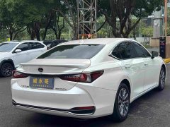 Lexus ES 2022 300h Excellence Edition - ფოტო 6