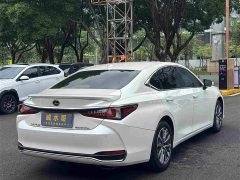 Lexus ES 2022 300h Excellence Edition - ფოტო 7