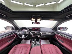 BMW 5 Series 525Li M Sport Package - ფოტო 11