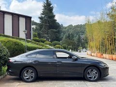 Volkswagen Lingdu L 280TSI DSG Dazzling Red Edition - ფოტო 7