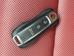 Porsche 911 Carrera 4 3.0T - ფოტო 13