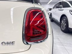 BMW MINI 2023 1.5T ONE 5-Door - ფოტო 20