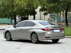 Lexus ES 2022 300h Excellence Edition - ფოტო 19