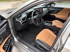 Lexus ES 2022 300h Excellence Edition - ფოტო 8
