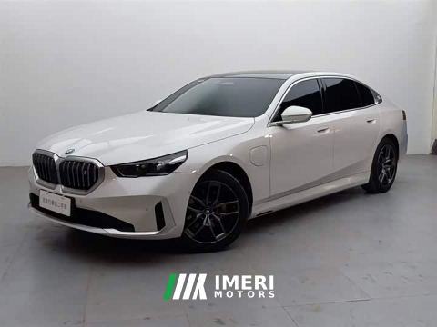2025 BMW i5 eDrive 35L Luxury Package - автомобиль из Китая