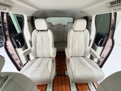 Buick GL8 Land Business Class 652T Luxury - ფოტო 14