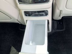 BMW eπ008 2026 Six-Seat Pure Electric Family Comfort Edition - ფოტო 12