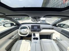 BMW eπ008 2026 Six-Seat Pure Electric Family Comfort Edition - ფოტო 15