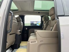 Li Auto MEGA 2025 Home Family Edition - ფოტო 19
