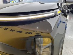 Li Auto L9 2024 Ultra - ფოტო 4