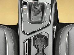 Volkswagen Tiguan L Outstanding Edition 300TSI Automatic Two-Wheel Drive Dragon Ascendant Version - ფოტო 20