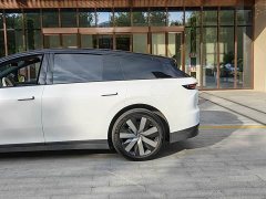Li Auto i6 2025 Four-Wheel Drive Standard Edition - ფოტო 6