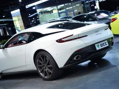 Aston Martin DB11 2020 4.0T V8 Coupe - ფოტო 16