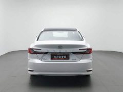 Toyota Camry 2.0G Premium Edition - ფოტო 4