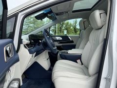 Toyota 2.0T Six-Seat Yun Shi Edition - ფოტო 4