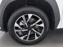 Geely Boyue L 1.5TD DCT Longteng Edition - ფოტო 17
