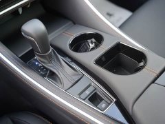 Toyota Avalon Hybrid 2.0L Luxury - ფოტო 15