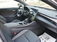 Toyota Avalon Hybrid 2.0L Luxury - ფოტო 19