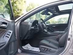 Toyota Avalon Hybrid 2.0L Luxury - ფოტო 9