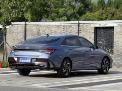 Hyundai Elantra 2023 1.5L CVT Luxury - ფოტო 4
