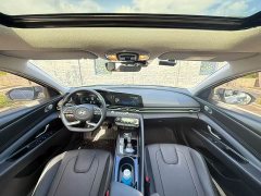 Hyundai Elantra 2023 1.5L CVT Luxury - ფოტო 5