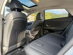 Hyundai Elantra 2023 1.5L CVT Luxury - ფოტო 6