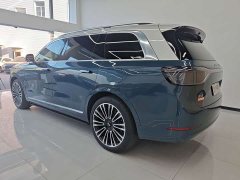 AITO M9 Extended Range Ultra 42kWh 6-Seater - ფოტო 3