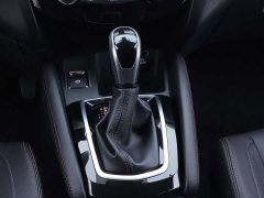 Nissan Qashqai 2.0L CVT XV Smart Comfort Edition - ფოტო 12